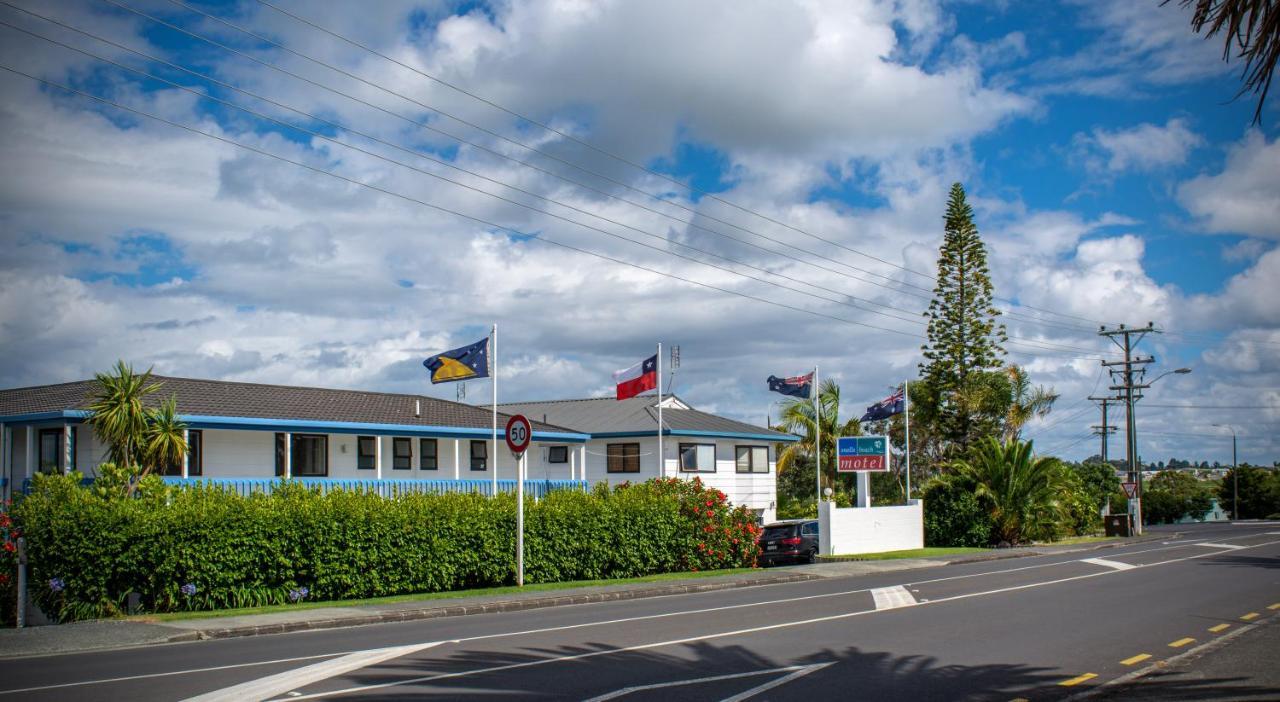 Snells Beach Motel Екстериор снимка