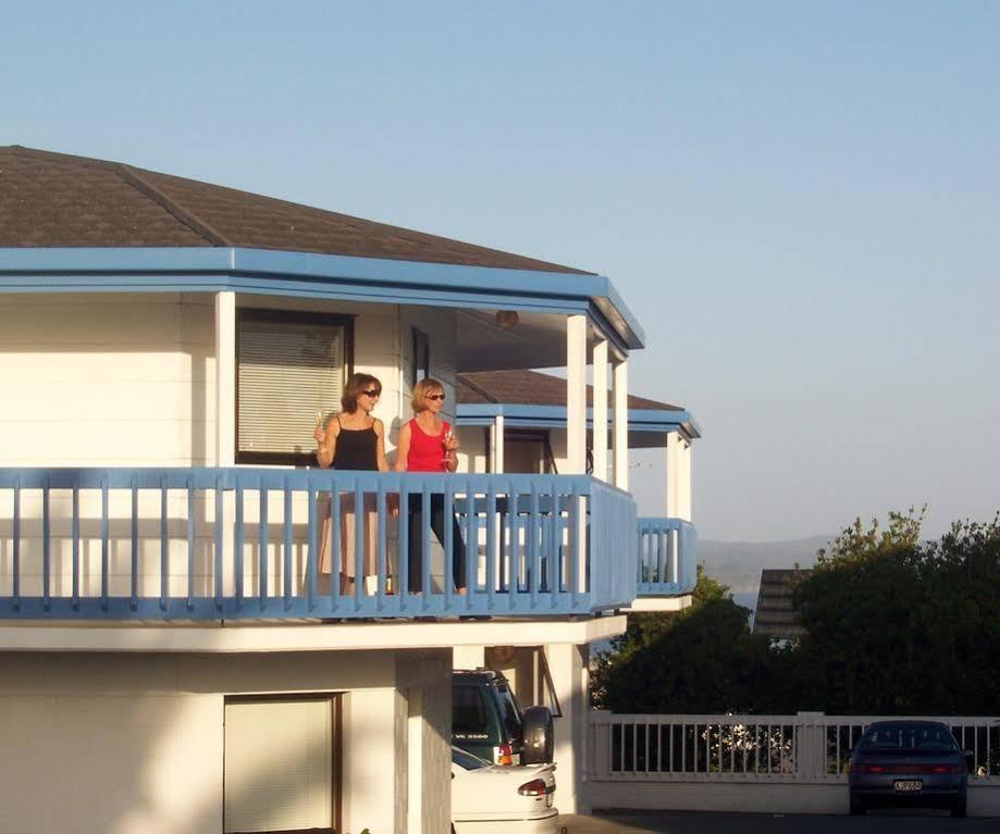 Snells Beach Motel Екстериор снимка